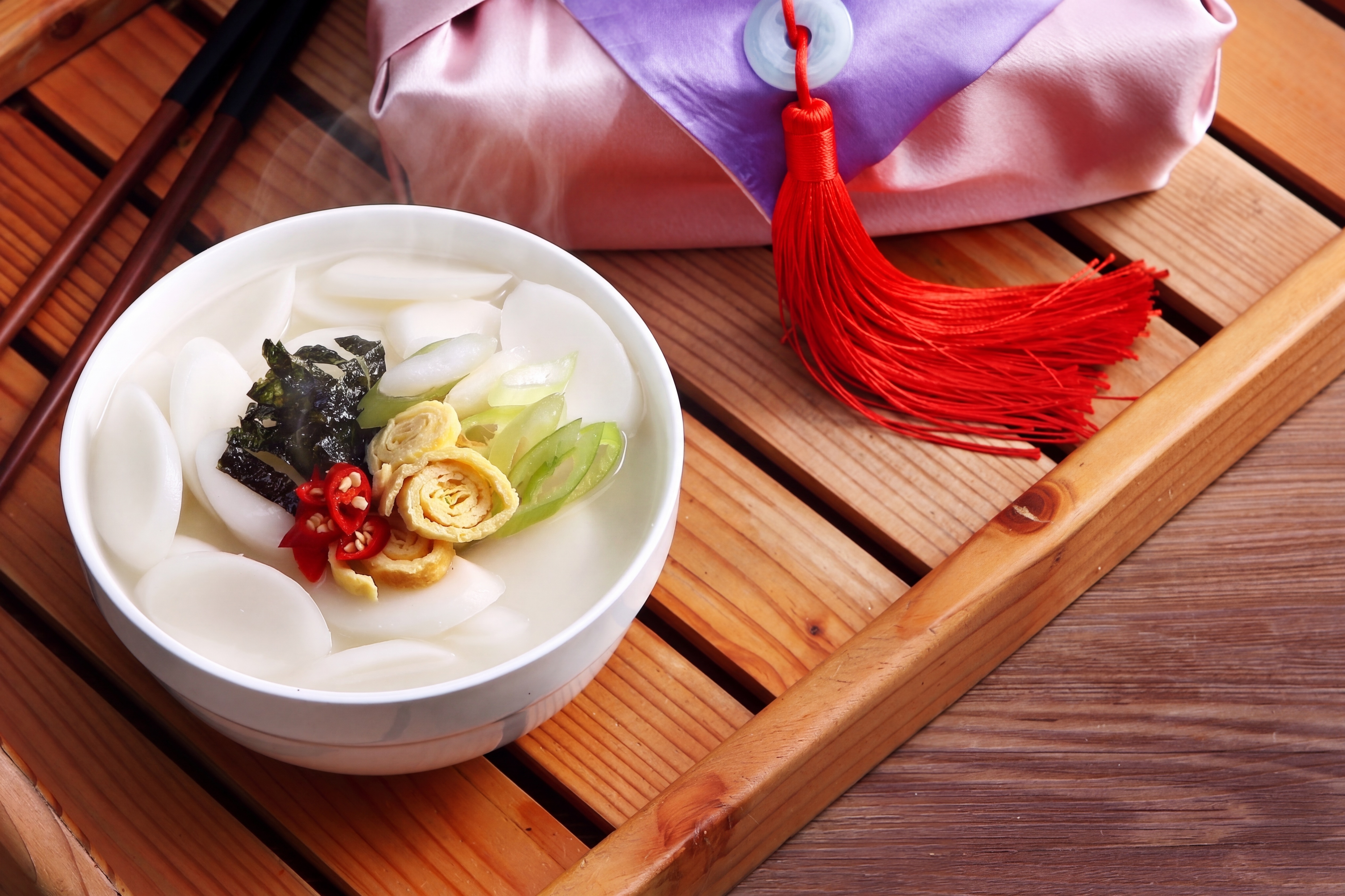 떡국과 한복